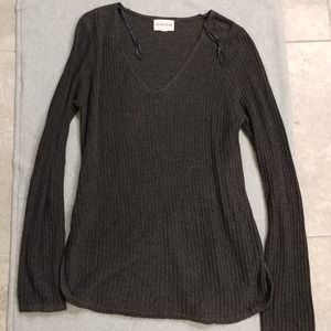 Women's Olive+Oak ribbed V-neck sweater-Medium